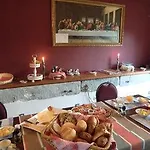 לינה וארוחת בוקר Au Coeur De 3*