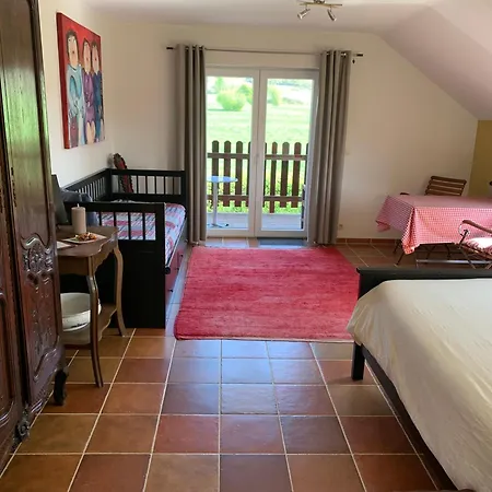 B ＆ B オー クール ド ヴィレー ベッド・アンド・ブレックファスト Villers-Sainte-Gertrude