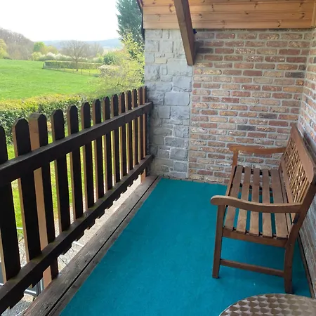 ベッド・アンド・ブレックファスト B ＆ B オー クール ド ヴィレー