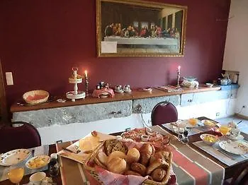 ベッド・アンド・ブレックファスト B ＆ B オー クール ド ヴィレー 3*