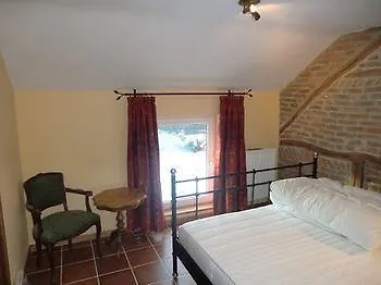 B ＆ B オー クール ド ヴィレー ベッド・アンド・ブレックファスト Villers-Sainte-Gertrude