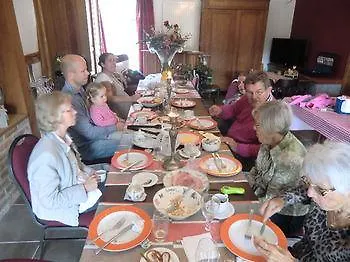 ベッド・アンド・ブレックファスト B ＆ B オー クール ド ヴィレー