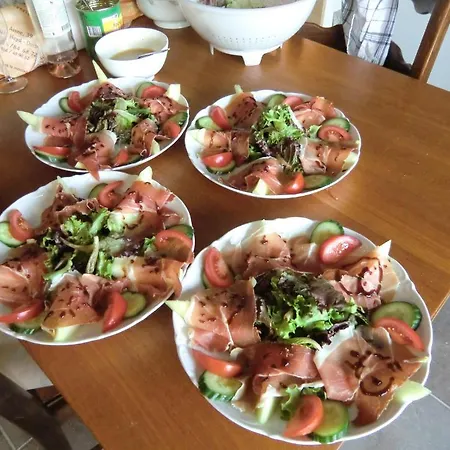 ベッド・アンド・ブレックファスト B ＆ B オー クール ド ヴィレー 3*