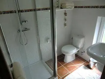 ベッド・アンド・ブレックファスト B ＆ B オー クール ド ヴィレー 3*